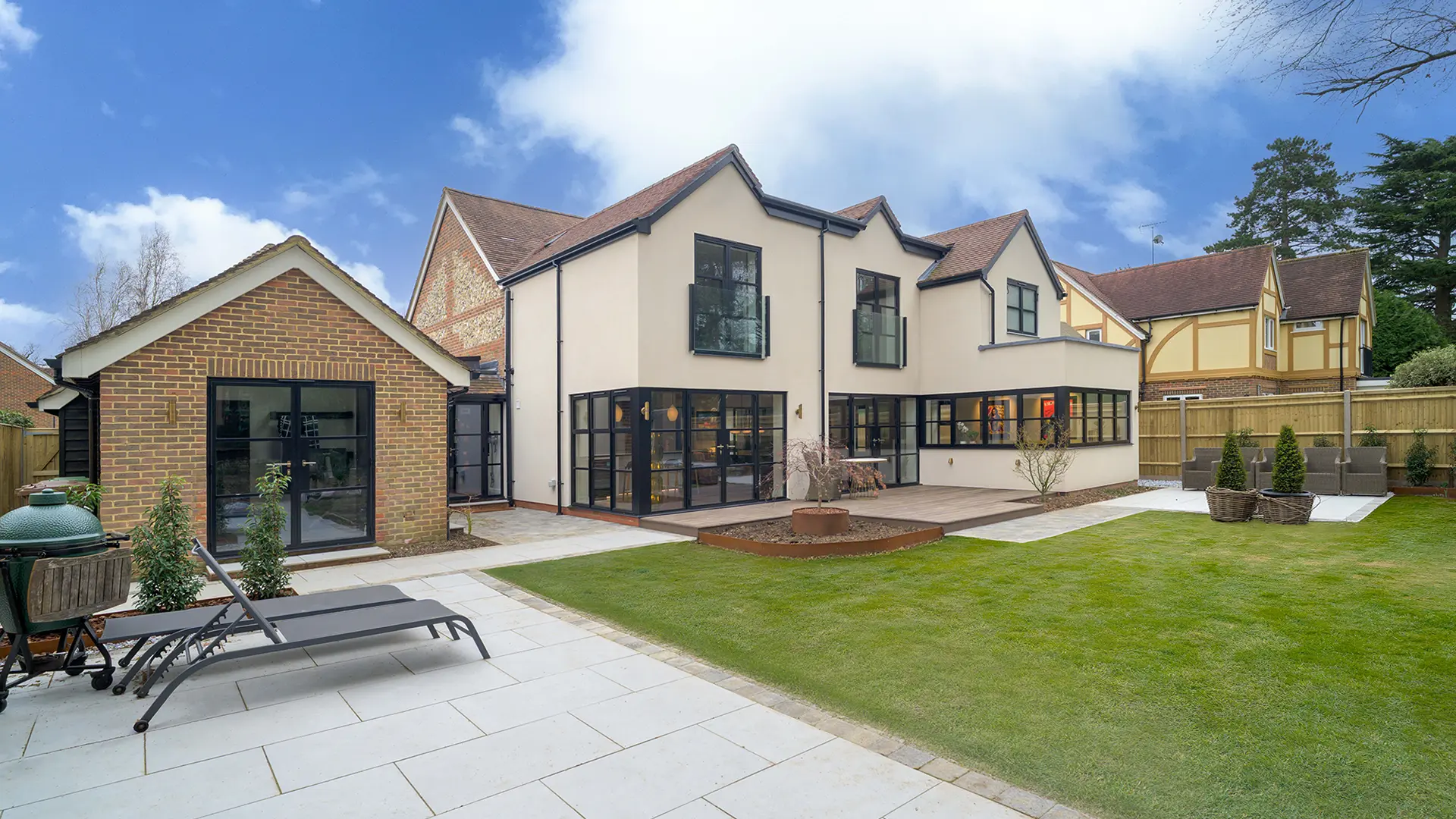 Far view, rear elevation, 4 Thorne Close, Henley