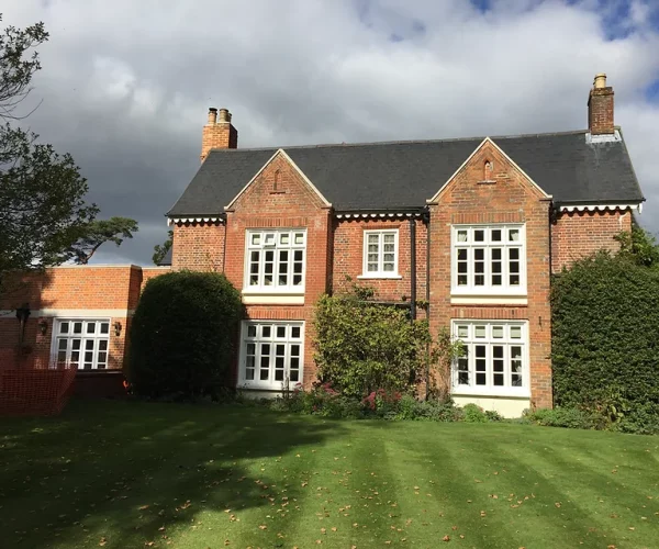 be844b_2c7b809bcd36477a9295fdd33324fc67~mv2